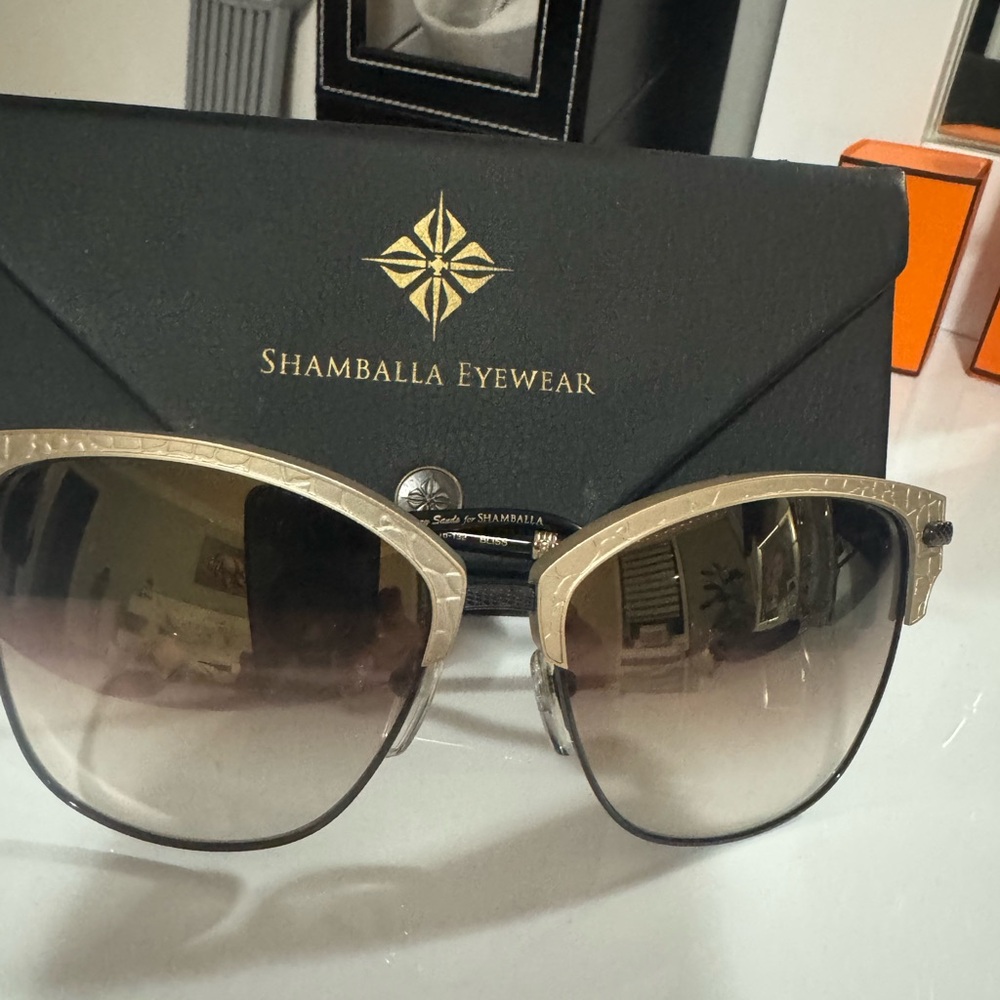 Gold Cat-Eye Sunglasses with Gradient Lenses